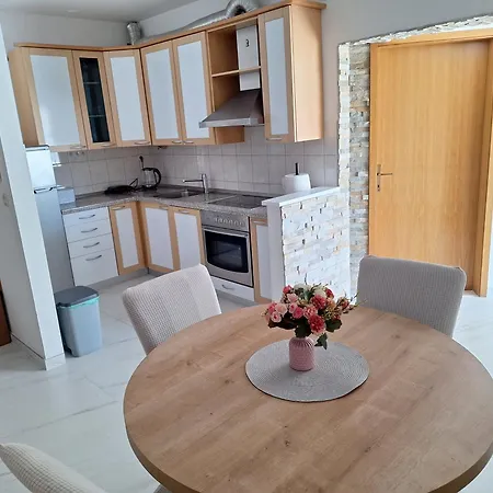 Apartment Tre Strade Baska Voda Exterior photo